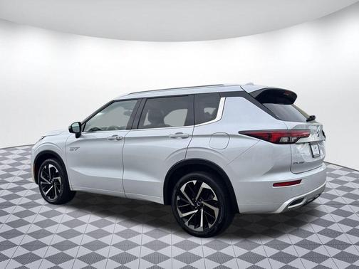 2023 Mitsubishi Outlander PHEV SEL