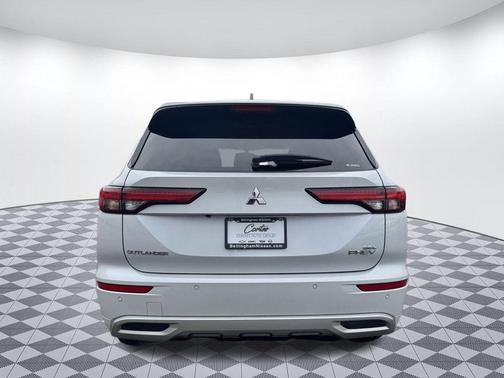 2023 Mitsubishi Outlander PHEV SEL