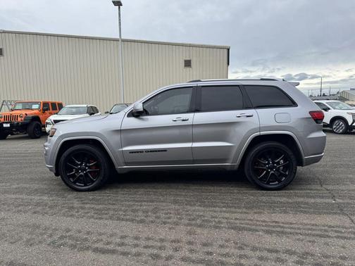 2018 Jeep Grand Cherokee Laredo E
