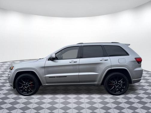 2018 Jeep Grand Cherokee Laredo E
