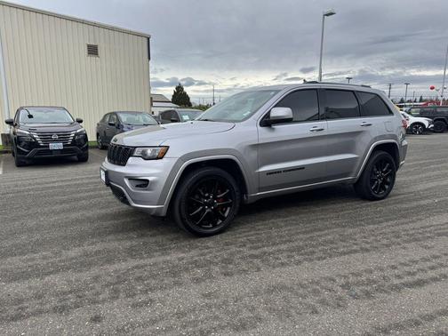 2018 Jeep Grand Cherokee Laredo E