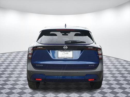 2025 Nissan Kicks SV