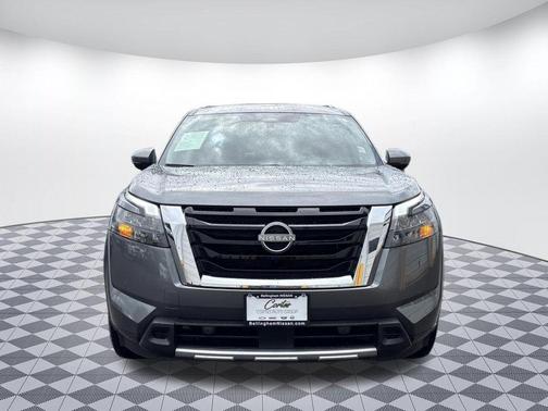 Gun Metallic 2025 Nissan Pathfinder SL 4WD