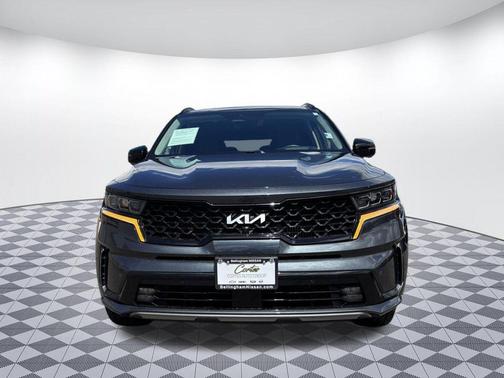 Gray 2022 Kia Sorento SX