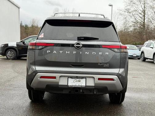 2025 Nissan Pathfinder Platinum 4WD