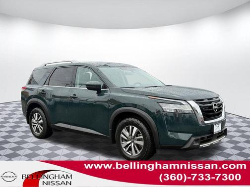 2023 Nissan Pathfinder SL 4WD