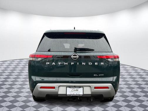 2023 Nissan Pathfinder SL 4WD