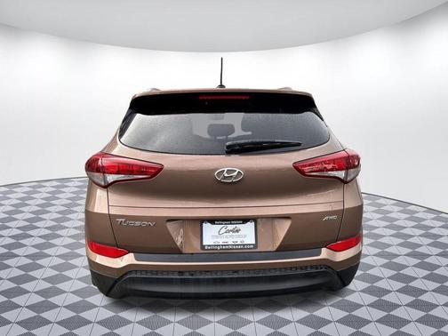2016 Hyundai TUCSON SE