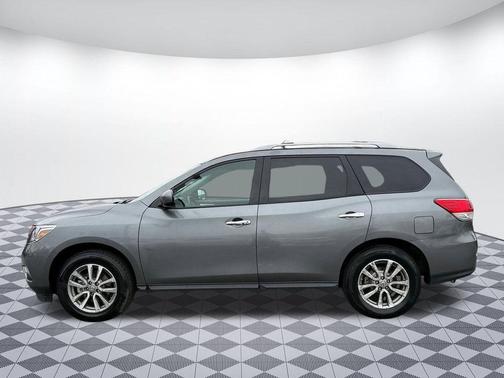 2015 Nissan Pathfinder SV