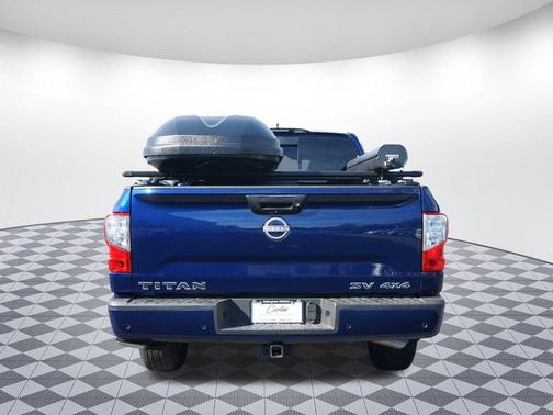 2024 Nissan Titan SV