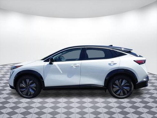 2025 Nissan ARIYA ENGAGE