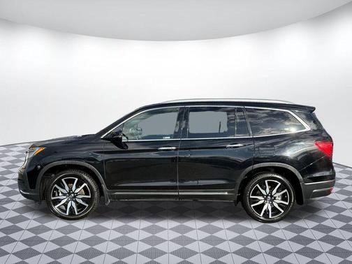2020 Honda Pilot Touring 8-Passenger