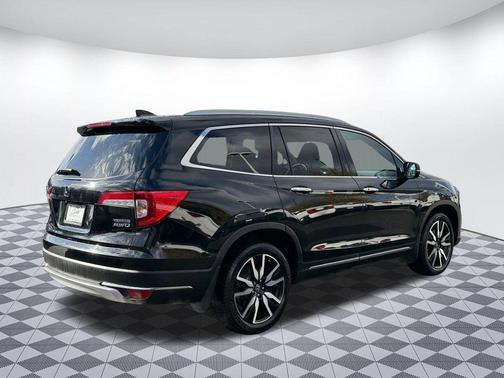 2020 Honda Pilot Touring 8-Passenger