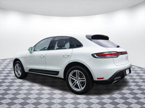 2024 Porsche Macan Base
