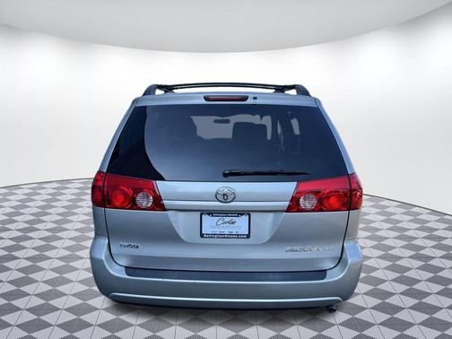 2006 Toyota Sienna LE