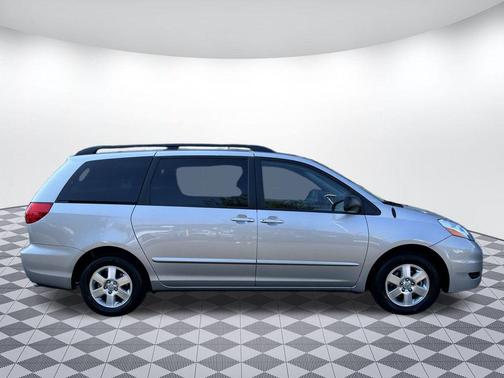 2006 Toyota Sienna LE