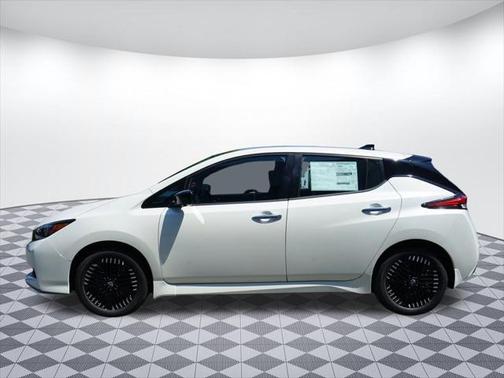 2025 Nissan Leaf SV PLUS