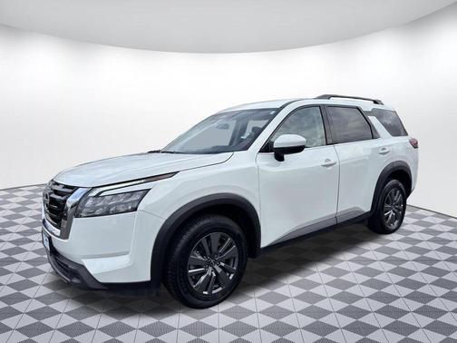 2025 Nissan Pathfinder SV 4WD