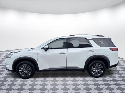 2025 Nissan Pathfinder SV 4WD