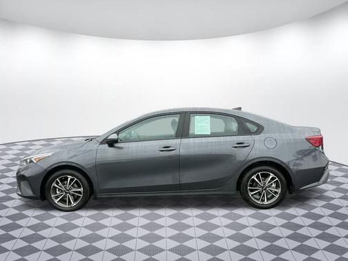 Gravity Gray 2023 Kia Forte LXS