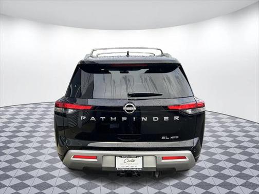 2025 Nissan Pathfinder SL 4WD
