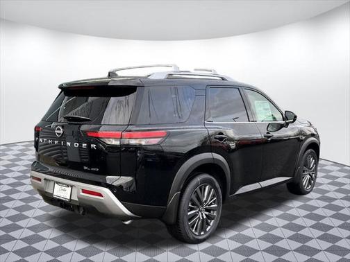 2025 Nissan Pathfinder SL 4WD
