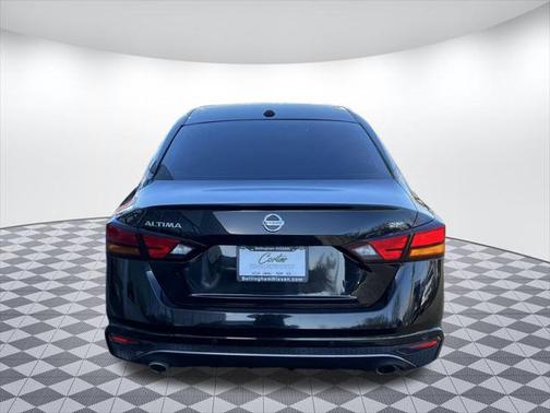 2020 Nissan Altima SR FWD