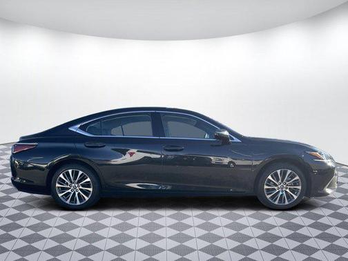 Black 2019 Lexus ES 350 Luxury