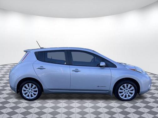 2015 Nissan Leaf S