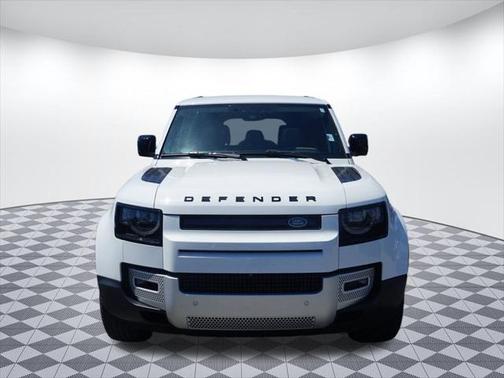2024 Land Rover Defender 110 P300