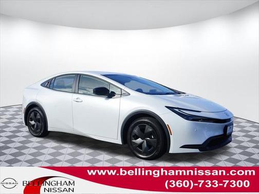 2024 Toyota Prius LE
