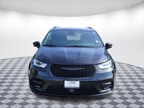 2024 Chrysler Pacifica Hybrid Premium S Appearance Pkg