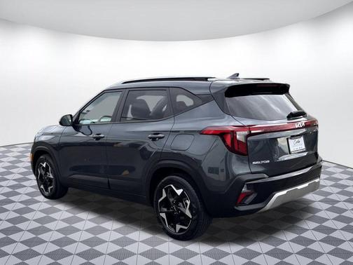 Gravity Gray 2025 Kia Seltos S