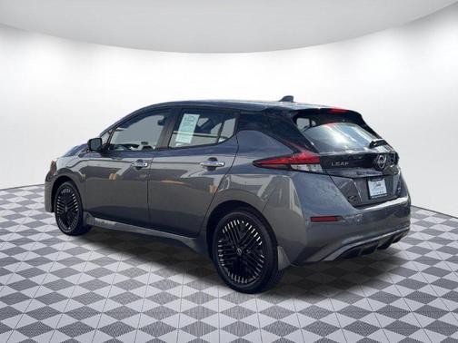 Gun Metallic 2024 Nissan Leaf SV PLUS