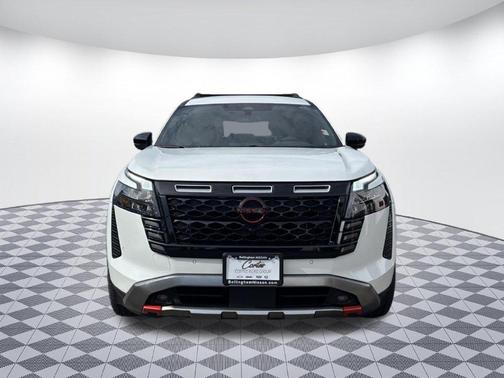 Everest White Pearl Tricoat 2026 Nissan Pathfinder Rock Creek