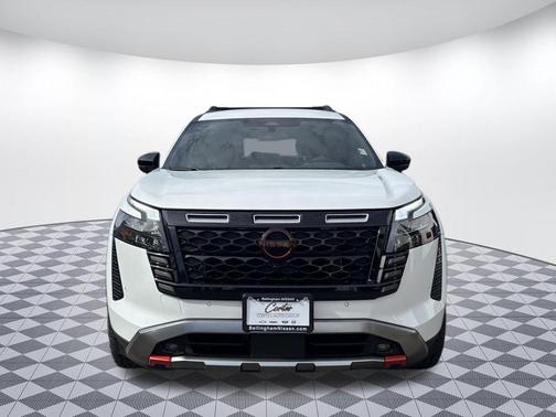 Everest White Pearl Tricoat 2026 Nissan Pathfinder Rock Creek