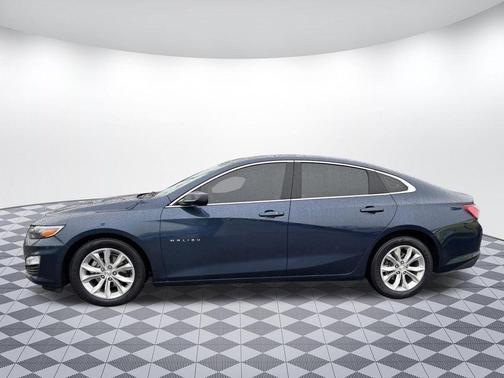 2022 Chevrolet Malibu FWD LT