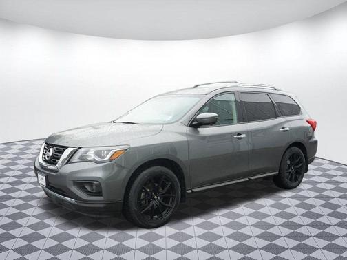 2018 Nissan Pathfinder SL