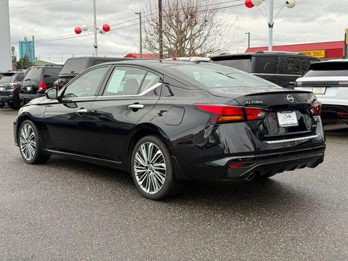 2023 Nissan Altima 2.5 SL