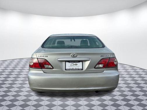 2004 Lexus ES 330 Base