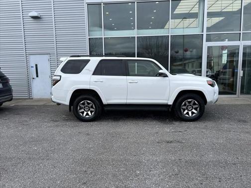 2022 Toyota 4Runner TRD Off Road