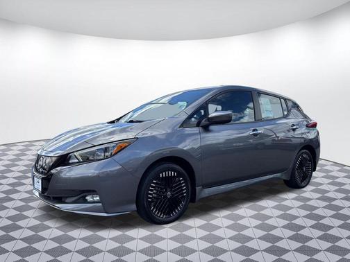 Gun Metallic 2025 Nissan Leaf SV PLUS