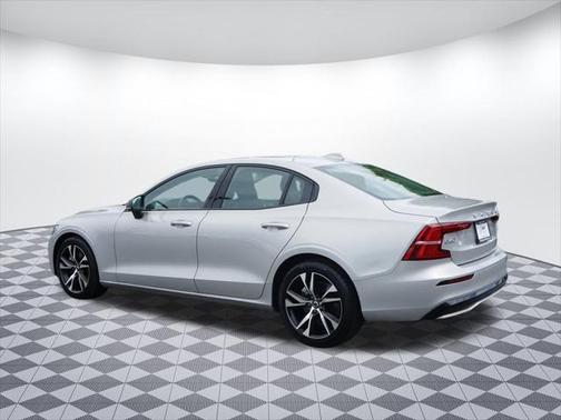 2025 Volvo S60 B5 Core