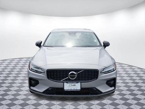 2025 Volvo S60 B5 Core