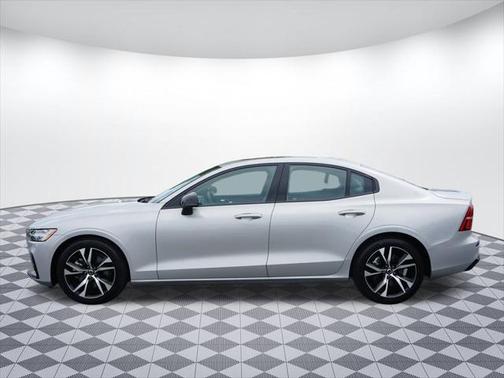 2025 Volvo S60 B5 Core