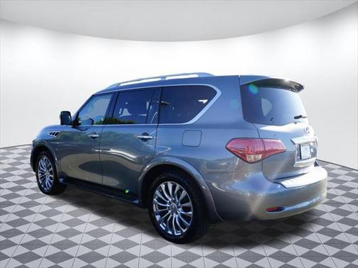 2017 INFINITI QX80 Signature Edition