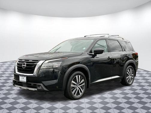 2022 Nissan Pathfinder Platinum 4WD