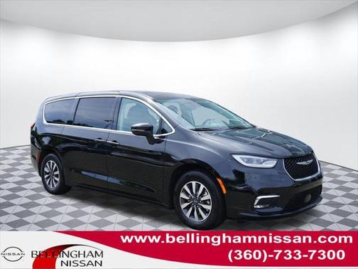 2023 Chrysler Pacifica Hybrid Touring L