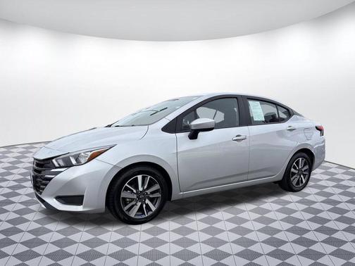 2023 Nissan Versa 1.6 SV