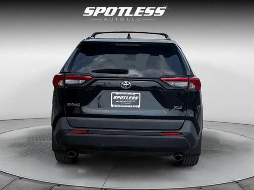 Midnight Black Metallic 2021 Toyota RAV4 XLE Premium